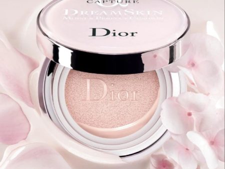 Dior Capture Dreamskin Moist & Perfect Cushion SPF50 - pa+++ Online now